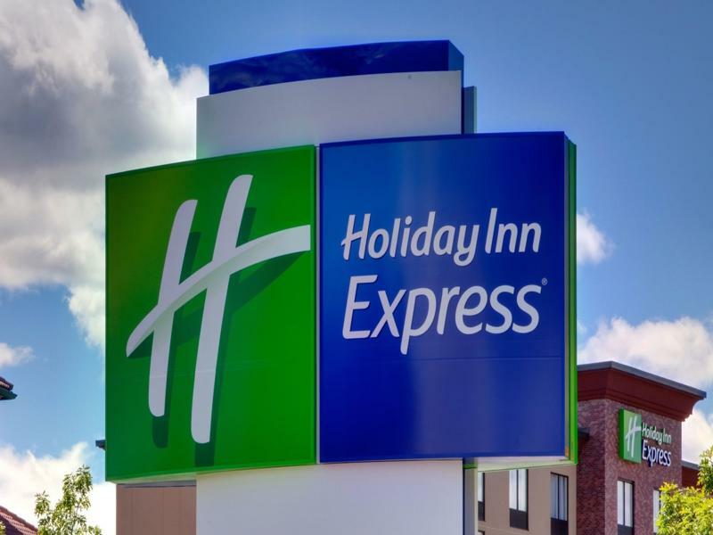 Holiday Inn Express & Suites - Houston East - Beltway 8 By Ihg Cloverleaf Exterior foto