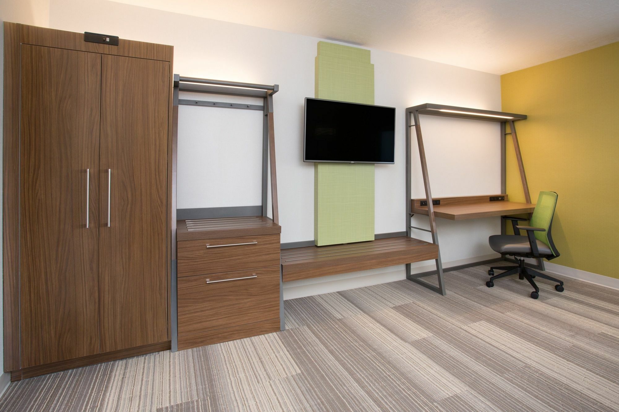 Holiday Inn Express & Suites - Houston East - Beltway 8 By Ihg Cloverleaf Exterior foto